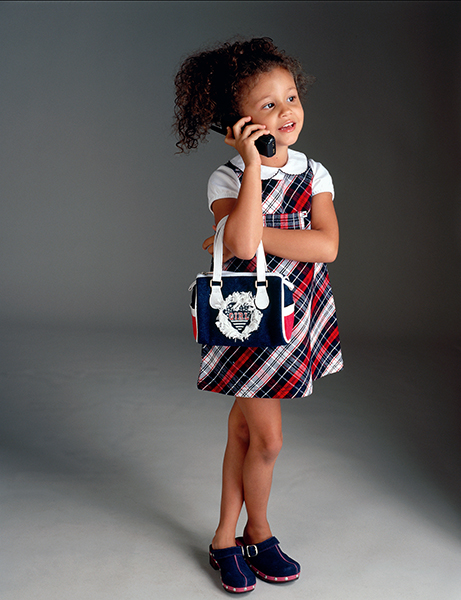 Jordyn_Eloise-with-Phone_Final_srgb